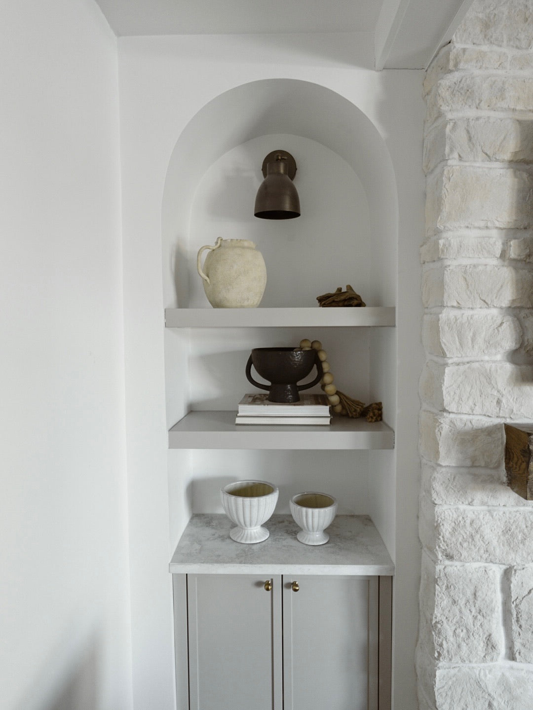 The Porcelain Châtelaine Compote