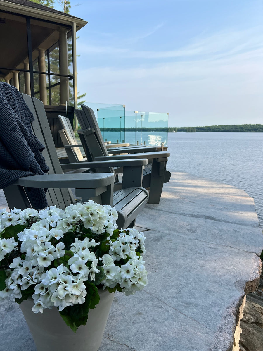 Fall to Winter Outdoor Floral Decoration Guide