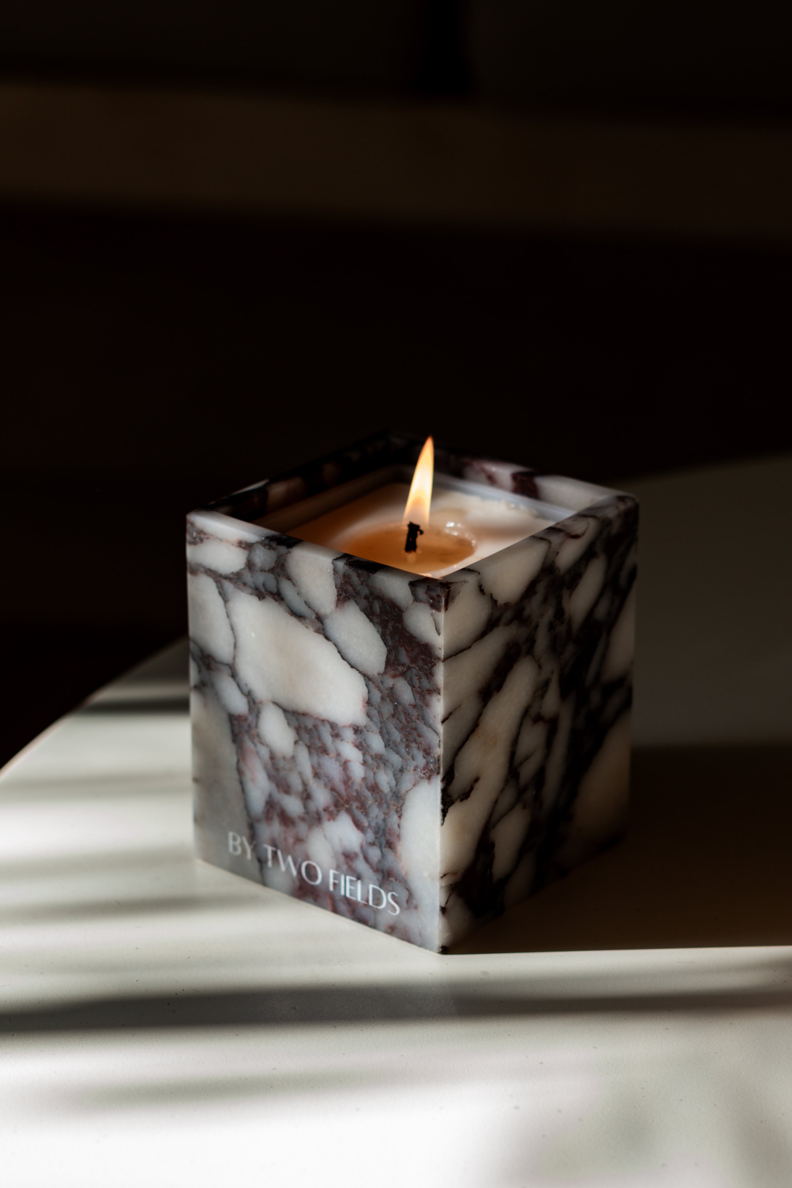 Refillable Stone Candle System- Viola Calacatta – By Two Fields