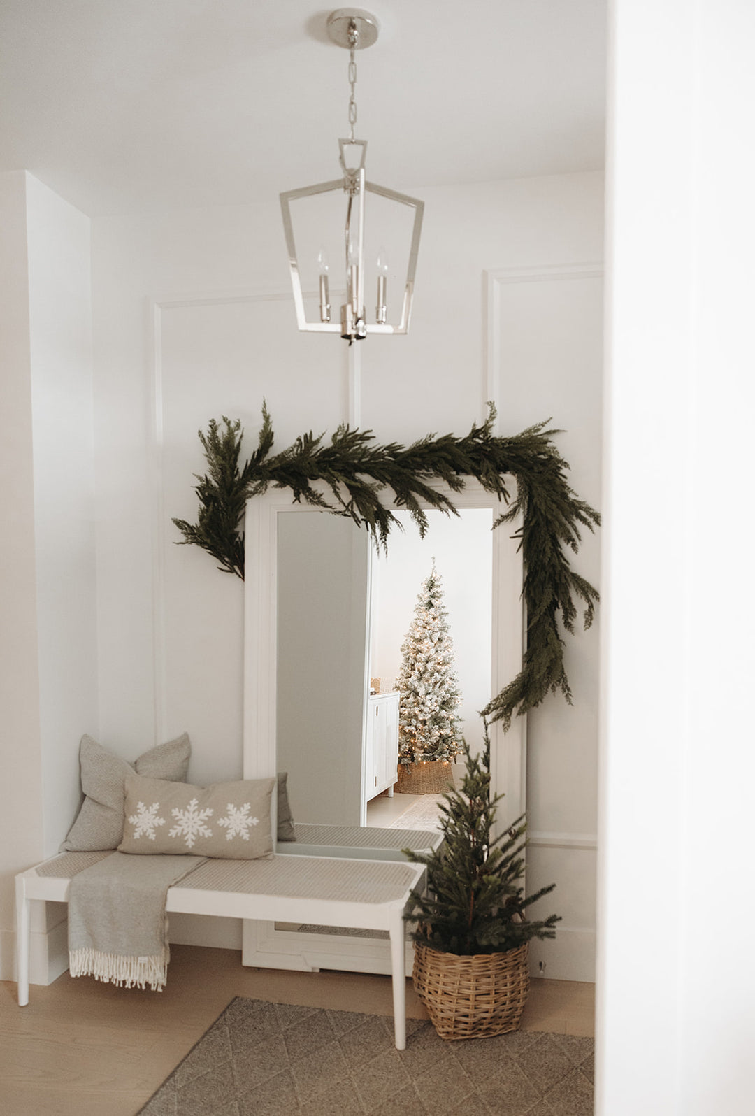 Real-Touch Faux Cypress Norfolk Mixed Garland - 8ft